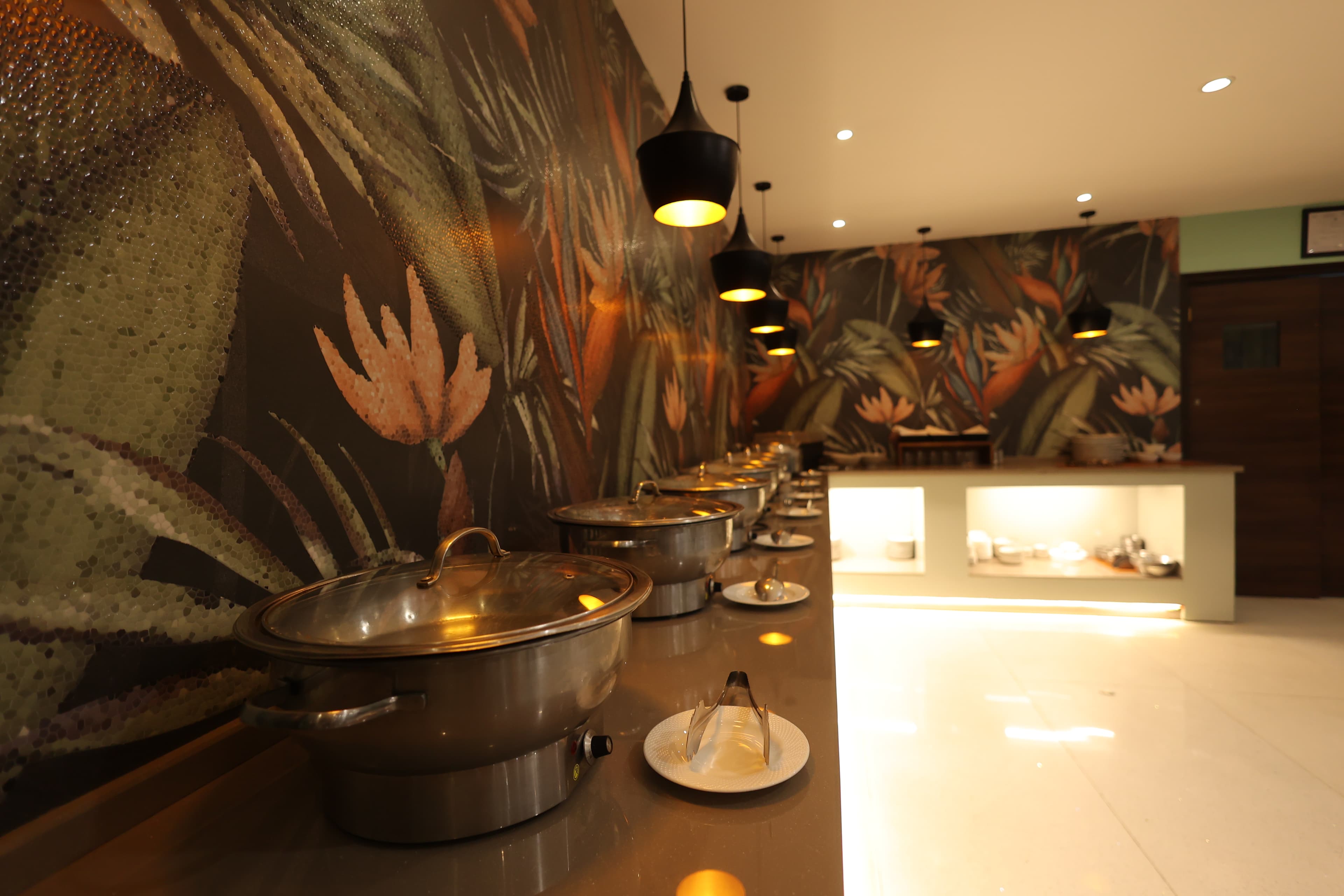 Pearl Lounge Dining